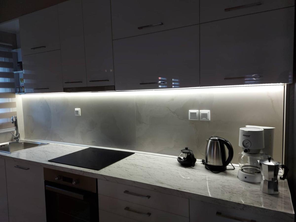 Veria Panorama Luxury Suite With Garden 2 Exterior photo