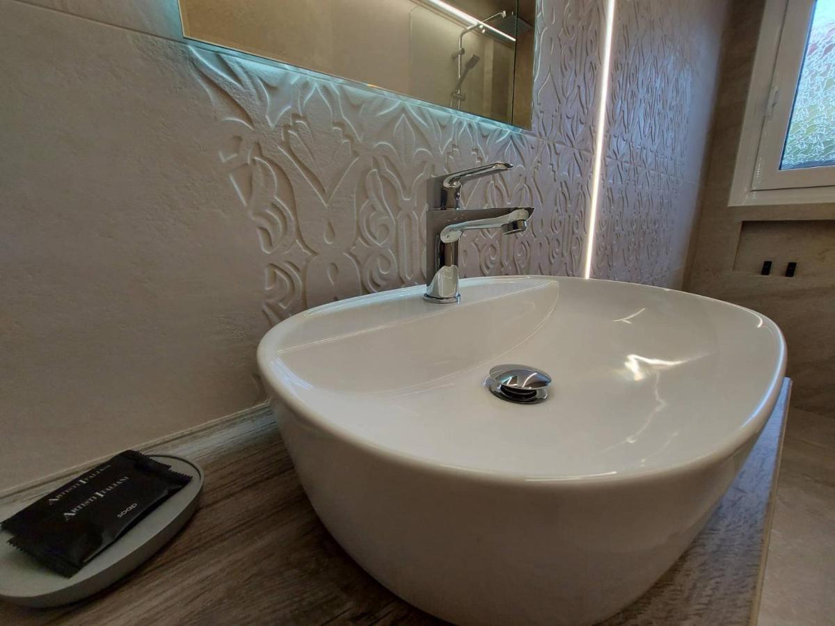 Veria Panorama Luxury Suite With Garden 2 Exterior photo