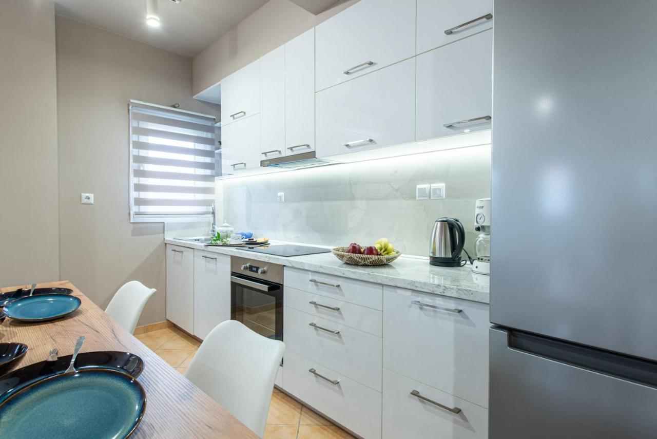 Veria Panorama Luxury Suite With Garden 2 Exterior photo