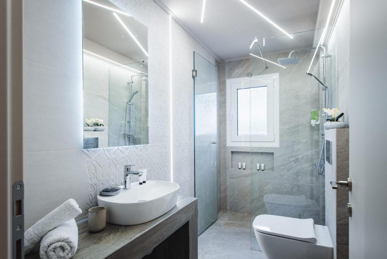Veria Panorama Luxury Suite With Garden 2 Exterior photo
