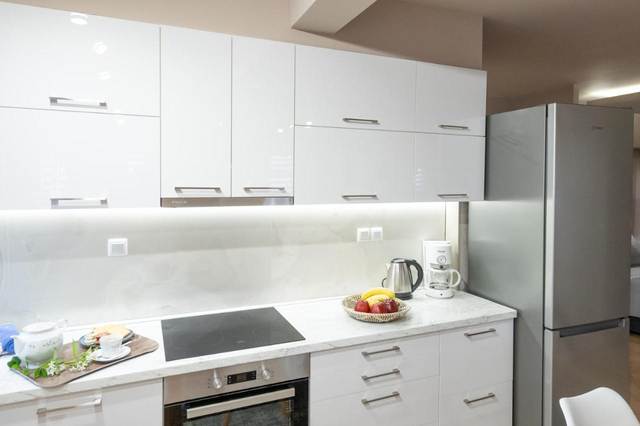 Veria Panorama Luxury Suite With Garden 2 Exterior photo