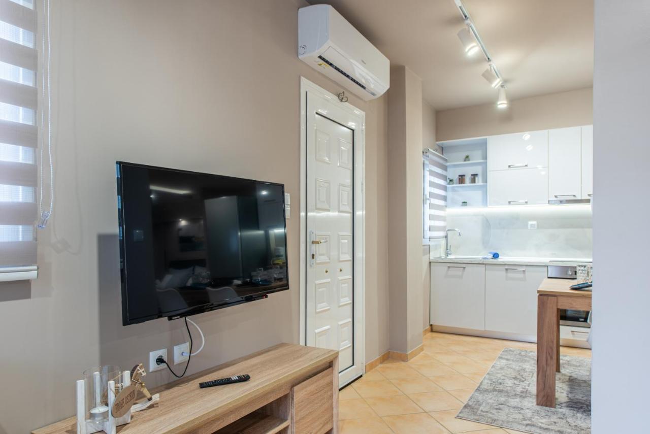 Veria Panorama Luxury Suite With Garden 2 Exterior photo